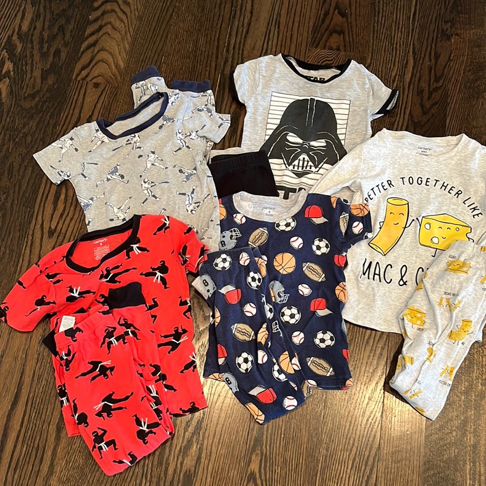 Carters Pajamas. Size 6.